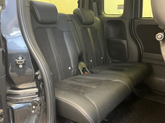 �L�X�Ƃ���2��ڃV�[�g�͋��Z���������A���S�n�����K!�F�B��Ƒ��Ƃ̂��o�����ɂ҂�����ł��B�x�r�[�V�[�g��`���C���h�V�[�g�g�p�������K�ɂ��߂�������������\���ȋ�Ԃ��m�ۂ��Ă��܂��B