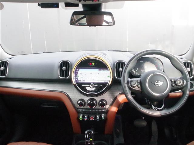 ミニクロスオーバークーパー SD オール4 4WD