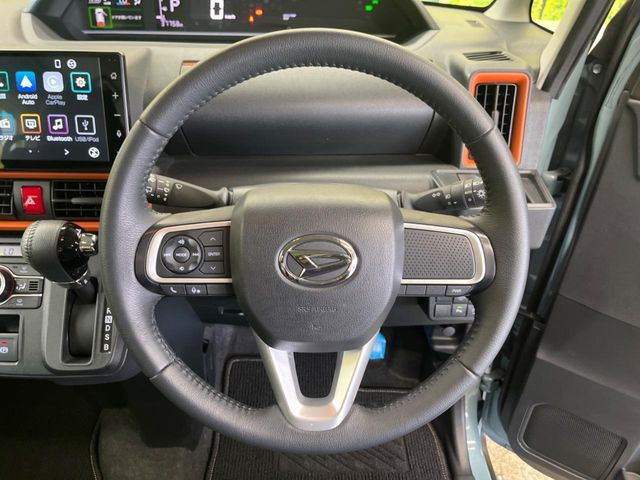 �y�X�}�[�g�A�V�X�g�z���s���ɑO���̎ԗ�����F�����A�Փ˂������Ȏ��͌x��ƃu���[�L�ŏՓˉ���Ɣ�Q�y�����A�V�X�g�B�����S�Ƀh���C�u�����y���݂��������܂��B