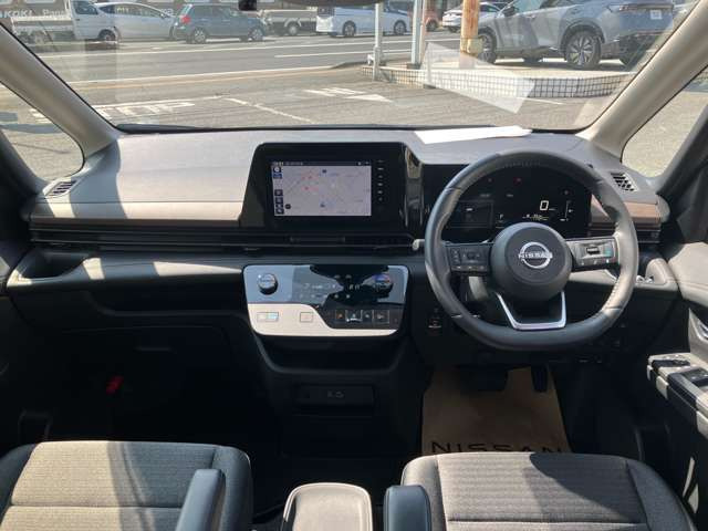 セレナ1.4 e-POWER ハイウェイスターV