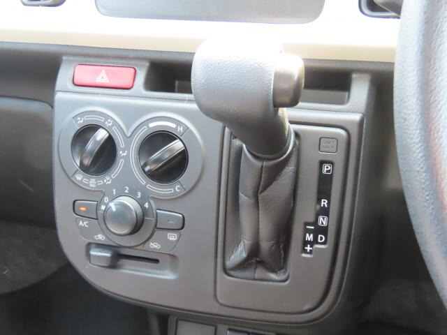 �V�t�g�m�u�̓X�����Ȃ��A���ꂢ�ȏ�Ԃł��B�����G�镔�������ꂢ���Ƒ�؂ɏ���Ă������Ƃ��킩��܂���B