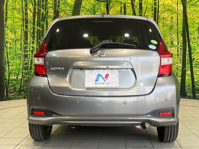 安心の最長10年・走行無制限保証(有償)をご用意。保証内容も充実はもちろん、無料点検&オイル交換や、年中無休の全国・24時間ロードサービスも付帯されておりますのでご安心下さい。