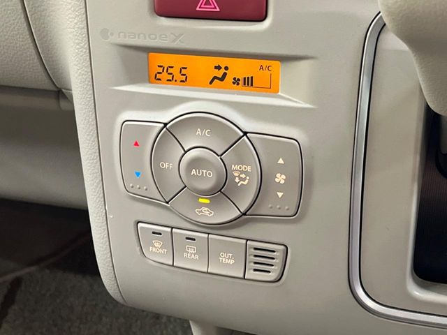 �y�L�[���X�X�^�[�g�V�X�e���z�J�o����|�P�b�g�ɓ��ꂽ�܂܂ł��h�A�̎{���E�������\�ȃX�}�[�g�L�[�𑕔��B�G���W���̃I���E�I�t�����J�M�����o���K�v����������Ƃ��Ă��֗��ł���