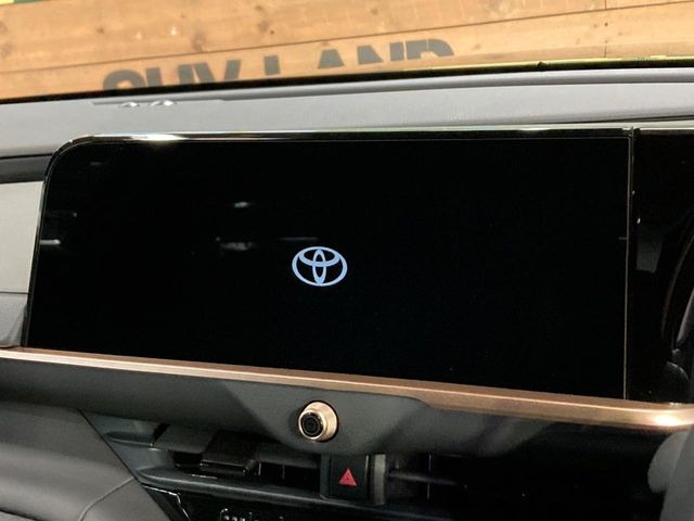 �y12.3�C���`���C�h�i�r�z�������ƃC���p�N�g�̂����^���C�h�i�r�𑕔��B�e��I�[�f�B�I����͂������A�������C�h��ʂł̃}�b�v2�����\���ȂǁA���֐��������i�r�ł���