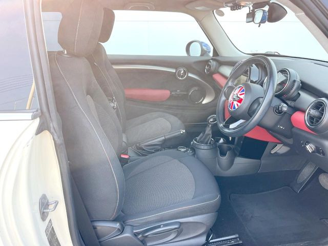 ���V�[�g�̎g�p��:�j��E�ւ�������Ȃ��A�����̒ʂ肫�ꂢ�ȏ�Ԃ��ێ����Ă���܂��B�܂��A�����N���[�j���O�E�R�[�e�B���O�����p�����������܂��B