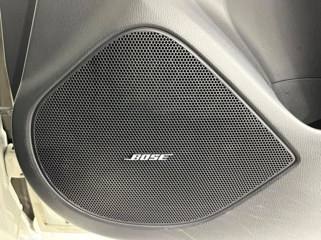 �yBOSE�T�E���h�V�X�e���t�������i�r�z�[���̃i�r�@�\�͂������A���x�ȃ`���[�j���O�\�͂����ڂ���Ă���A�������ȉ��y�����y���݂��������܂���