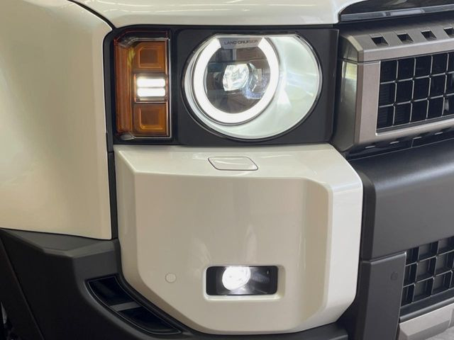 �yLED�w�b�h���C�g�z���V����ԑ��s�����ǍD�Ȏ��E���m�ۂ����S���ĉ^�]�ł��鍂�P�xLED�w�b�h���C�g�𑕔�!�_�����x�������A����d�͂��}�����Ă��܂��B