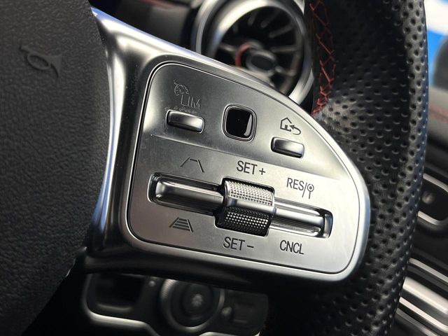 ���f�B�X�g���j�b�N�v���X:�s�s�A�x�O�A�������H�Ȃǂ̑��s���ɁA�X�e���I�}���`�p�[�p�X�J�����ƃ��[�_�[�Z���T�[�ɂ��A�O���Ԃ�F�����đ��x�ɉ������Ԋԋ������ێ����鎟����̃N���R��!