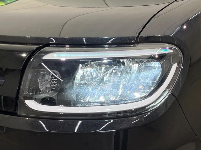 �yLED�w�b�h���C�g�z���V����ԑ��s�����ǍD�Ȏ��E���m�ۂ����S���ĉ^�]�ł��鍂�P�xLED�w�b�h���C�g�𑕔�!�_�����x�������A����d�͂��}�����Ă��܂��B