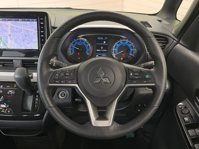 �y�����v�����X�e�A�����O�z�㎿�Ȋv���g�p���邱�ƂŁA��ɂ����������݂ƂĂ��^�]���₷���n���h���ł���