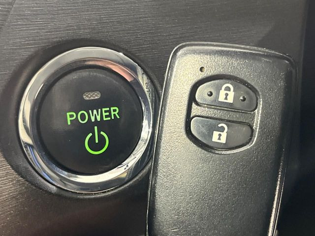 �y�X�}�[�g�L�[�z�J�o����|�P�b�g�ɓ��ꂽ�܂܂ł��h�A�̎{���E�������\�ȃX�}�[�g�L�[�𑕔��B�G���W���̃I���E�I�t�����J�M�����o���K�v����������Ƃ��Ă��֗��ł���