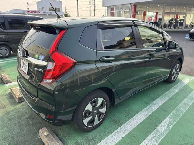 フィット1.5 ハイブリッド Fパッケージ コンフォートエディション