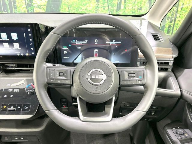 �y�����v�����X�e�A�����O�z�㎿�Ȋv���g�p���邱�ƂŁA��ɂ����������݂ƂĂ��^�]���₷���n���h���ł���