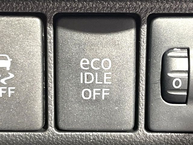 �y�A�C�h�����O�X�g�b�v�z�ԐM����a�؂Œ�Ԃ����ۂɃG���W�����~���A���ʂȔR���̏����}���܂��B�R��������ی�ɂȂ���@�\��G���W���̓u���[�L�𗣂��΍Ďn�����܂��B