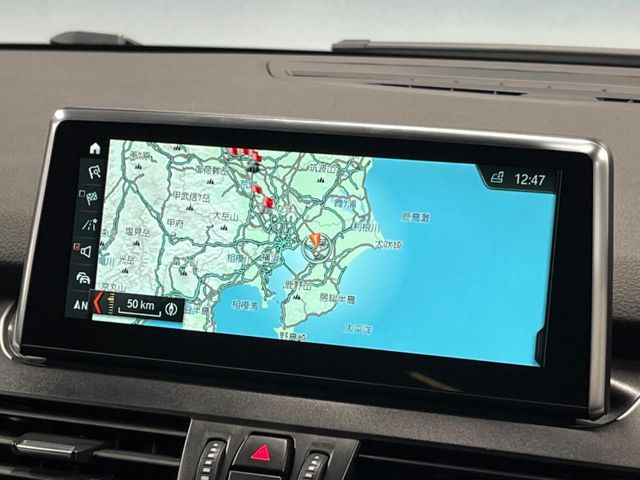 �������i�r:��̊��̂���i�r�́A����������ԓ������o���Ă���܂��B�I�[�f�B�I�@�\���[�����Ă���܂��̂ŁA�^�]�����y���߂܂���