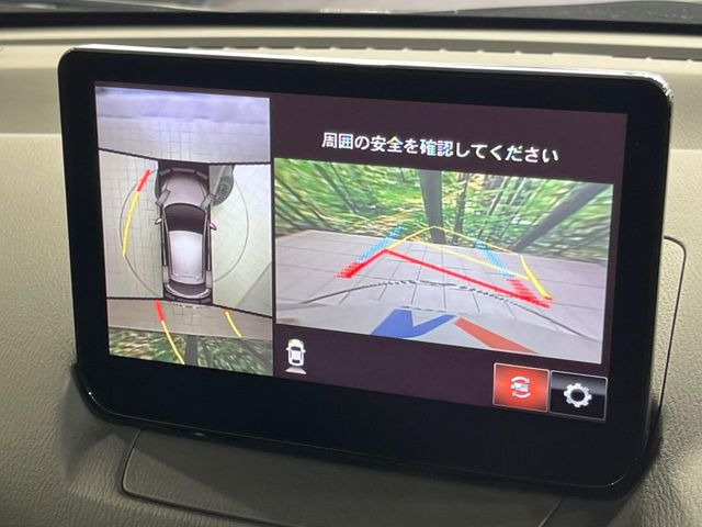 �y�S���ʃ��j�^�[�p�J�����z��p�̃J�����ɂ��A�ォ�猩���낵���悤�Ȏ��_��360�x�N���}�̎��͂��m�F���邱�Ƃ��ł��܂������p�������m�F���₷���A�����ꏊ�ł̐؂�Ԃ��⒓�Ԃ��X���[�Y�ɍs���܂��B