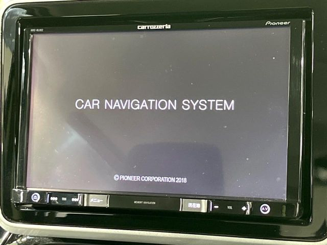 �y8�C���`�i�r�Q�[�V�����z�ړI�n�܂ł�������ē����Ă����g���₷���i�r�BBluetooth�ڑ�����΂������̃X�}�z��MP3�v���C���[�̉��y���Đ��\!�����̉^�]������Ɋy�����Ȃ�܂�!!