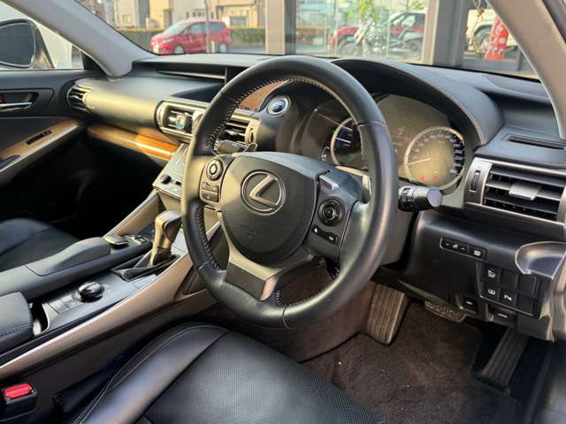 �����Ō��Ԃ����ɗ��鎖���o���Ȃ����q�l�͂����k���������܂����C�ɂȂ镔���͎ʐ^��������v���܂���