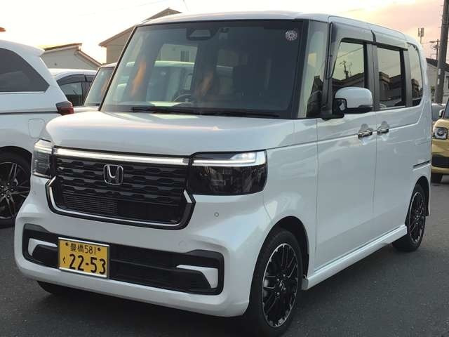 N-BOXカスタムターボ コーディネートスタイル モノトーン