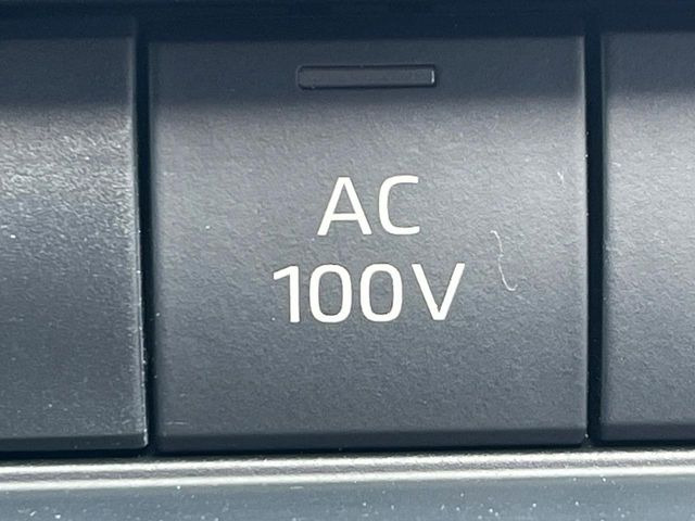 【1500Wアクセサリーコンセント】消費電力1500Wまでの家電が使えます。キャンプやスポーツ・アウトドアでのアクティビティはもちろん、災害・停電の際に大活躍♪