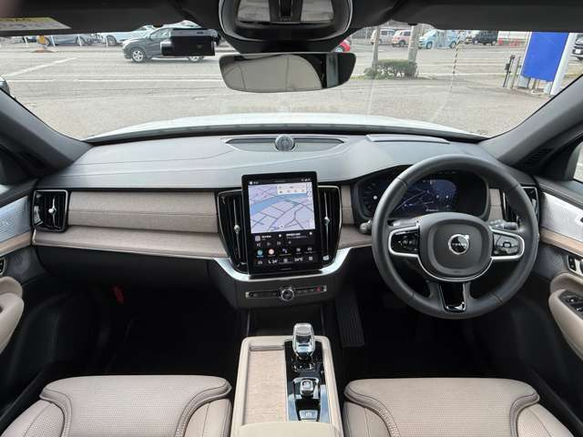 XC90ウルトラ B5 AWD 4WD