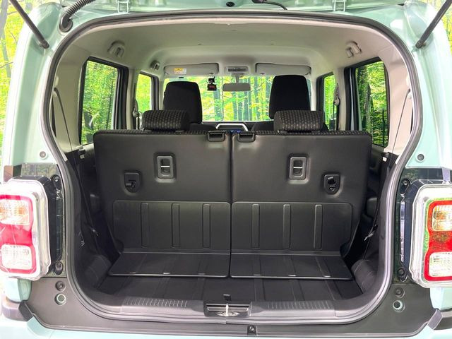 ���i�̂���������ʋ΁A���}���ɏ\���ȉ׎��X�y�[�X���m�ۂ��Ă���܂��B�Z�J���h�V�[�g��|���ƁA�傫�ȉו��̐ύڂ��\�ł���