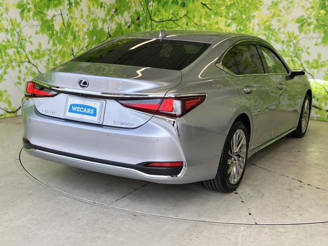 ES300h バージョンL