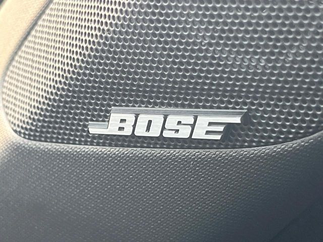 �yBOSE�T�E���h�V�X�e���t�������i�r�z�[���̃i�r�@�\�͂������A���x�ȃ`���[�j���O�\�͂����ڂ���Ă���A�������ȉ��y�����y���݂��������܂���