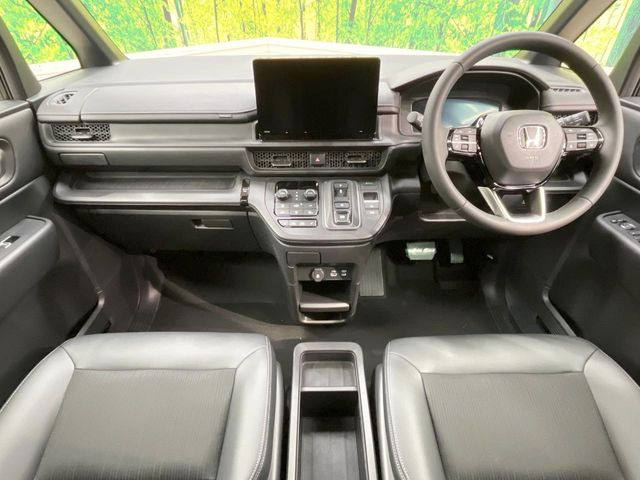 ステップワゴン2.0 e:HEV スパーダ