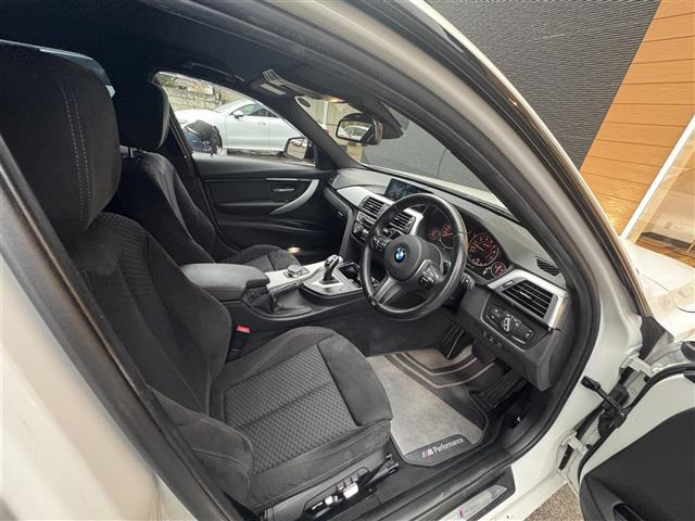 3シリーズツーリング320i Mスポーツ