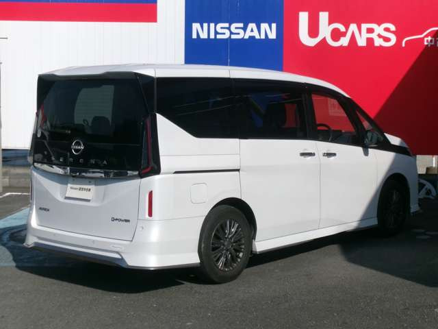 セレナ1.4 e-POWER AUTECH