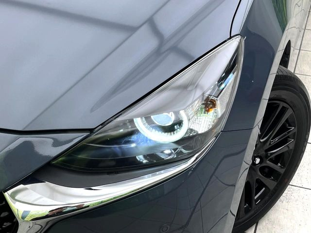 �yLED�w�b�h���C�g�z���V����ԑ��s�����ǍD�Ȏ��E���m�ۂ����S���ĉ^�]�ł��鍂�P�xLED�w�b�h���C�g�𑕔�!�_�����x�������A����d�͂��}�����Ă��܂��B