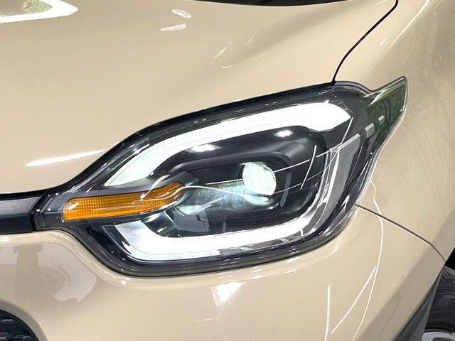 �yLED�w�b�h���C�g�z���V����ԑ��s�����ǍD�Ȏ��E���m�ۂ����S���ĉ^�]�ł��鍂�P�xLED�w�b�h���C�g�𑕔�!�_�����x�������A����d�͂��}�����Ă��܂��B