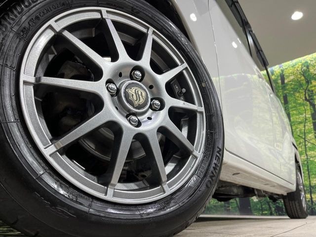 �y14�C���`�A���~�z�C�[���z�O�ςɃ}�b�`�����A���~�z�C�[���𑕒����Ă���܂��B�e��A���~�z�C�[����A�X�^�b�h���X�^�C�����戵�����Ă���܂��B���񂲑��k����������