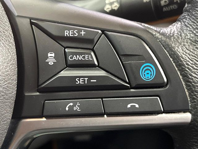 【プロパイロット】高速道路での長距離走行が楽に!!渋滞時と巡回走行のシーンで、アクセル・ブレーキ・ステアリングを自動で制御し、長距離運転の負担を軽減してくれます♪