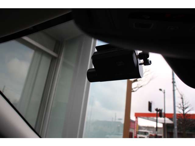 S60リチャージ PHEV T6 AWD アルティメット 4WD