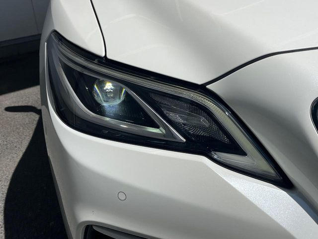 �yLED�w�b�h���C�g�z���V����ԑ��s�����ǍD�Ȏ��E���m�ۂ����S���ĉ^�]�ł��鍂�P�xLED�w�b�h���C�g�𑕔�!�_�����x�������A����d�͂��}�����Ă��܂��B