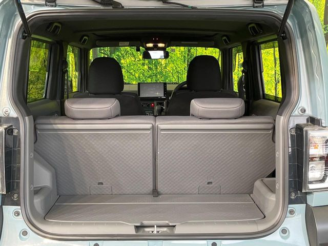 ���i�̂���������ʋ΁A���}���ɏ\���ȉ׎��X�y�[�X���m�ۂ��Ă���܂��B�Z�J���h�V�[�g��|���ƁA�傫�ȉו��̐ύڂ��\�ł���