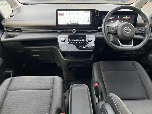 セレナ1.4 e-POWER ハイウェイスターV