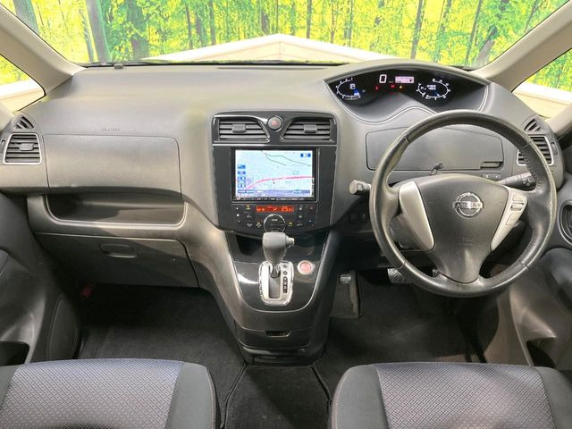 セレナ2.0 ハイウェイスター S-HYBRID