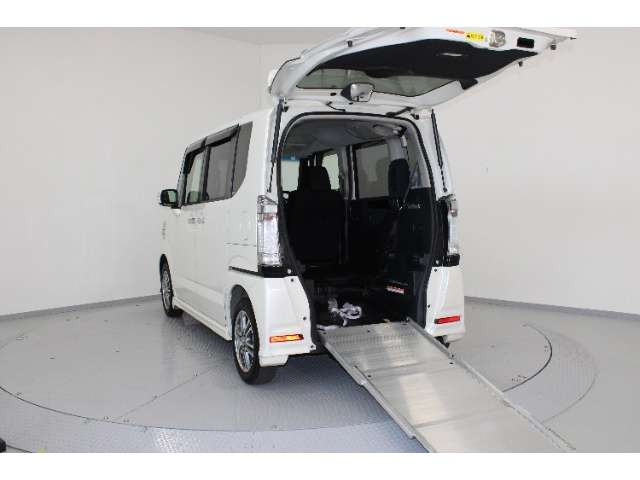 N-BOX+カスタムG ターボ パッケージ 4WD