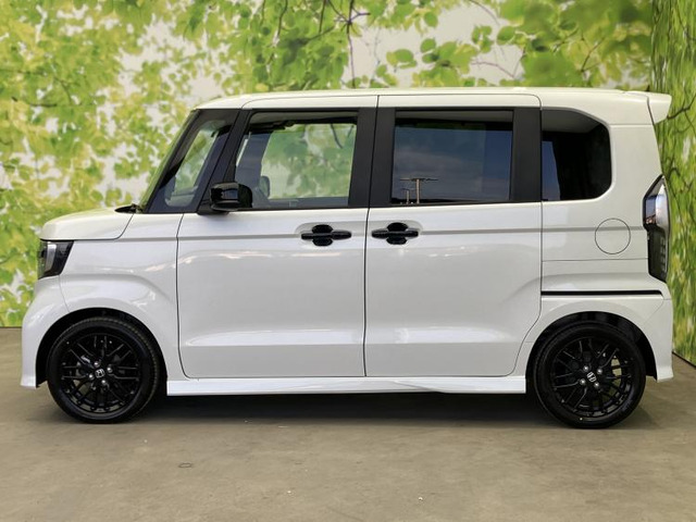 N-BOXカスタムL ターボ スタイルプラス ブラック