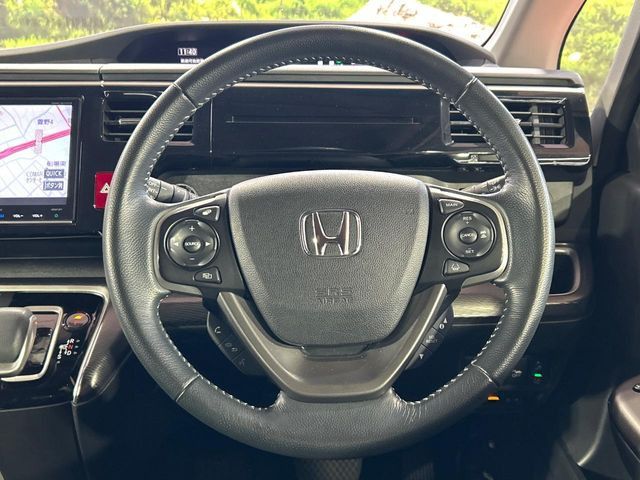 �y�����v�����X�e�A�����O�z�㎿�Ȋv���g�p���邱�ƂŁA��ɂ����������݂ƂĂ��^�]���₷���n���h���ł���