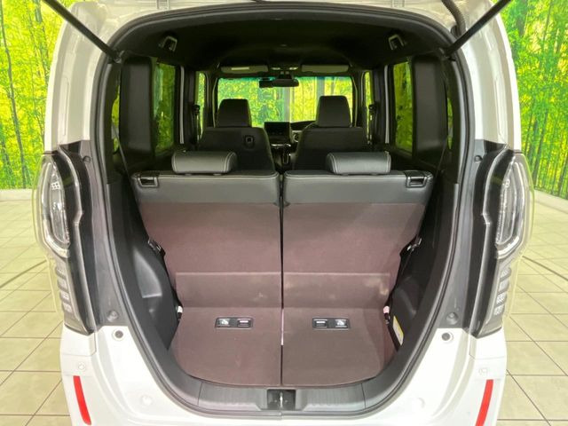 ���i�̂���������ʋ΁A���}���ɏ\���ȉ׎��X�y�[�X���m�ۂ��Ă���܂��B�Z�J���h�V�[�g��|���ƁA�傫�ȉו��̐ύڂ��\�ł���