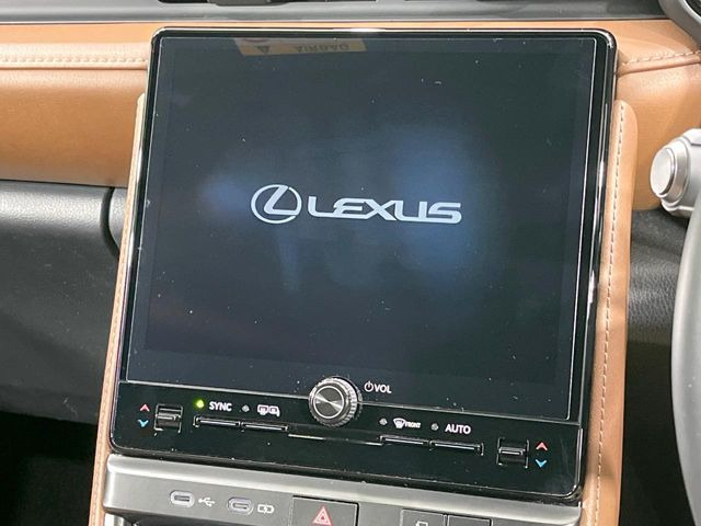 �y���[�J�[�����i�r�z�C���e���A�ɗn�����ރX�^�C���b�V���ȁu��p�݌v�v���[�J�[�i�r�𑕔��􎋔F���⑀�쐫�ȂǊ�{���\�ɂ��D��A���㎿�ȃJ�[���C�t�����y���݂��������܂��B