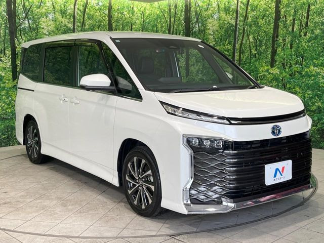 高透明度のガラス皮膜で撥水はもちろん、上質なツヤ・光沢を実現。紫外線や酸性雨から大切な愛車を保護し、色あせ・劣化を防止。「弾スプラッシュコート」、「弾プリミッサコート」からお選びいただけます。