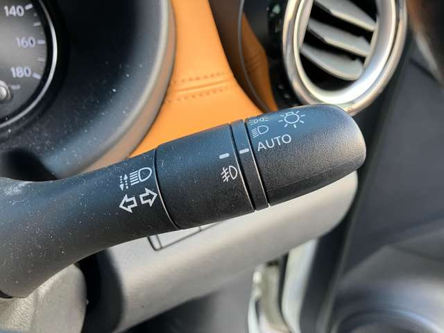 ���I�[�g���C�g&�n�C�r�[���A�V�X�g�����̖͂��邳�����m���Ď����Ń��C�g�_�����Ă���g���l���Ȃǂŕ֗��ł��B�����!�Ό��ԂȂǂ����m���ăn�C&hArr;���[�������Ő؂�ւ��Ă���܂��B