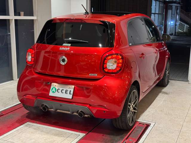 スマートフォーフォーブラバス エクスクルーシブ レッド リミテッド ツイナミック