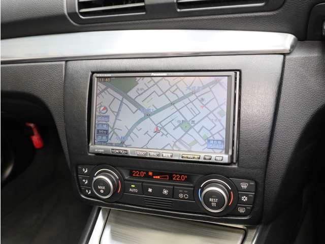 1シリーズカブリオレ120i Mスポーツパッケージ