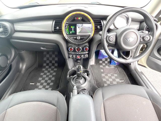 �A���ԃO���[�v���݌ɐ���2,000��!�S���̌n��X���烁�[�J�[�E�Ԏ��킸���Љ�o����̂ŁA���Ȃ��Ƀs�b�^���̂��Ԃ�������͂��ł���܂��͂��₢���킹��������